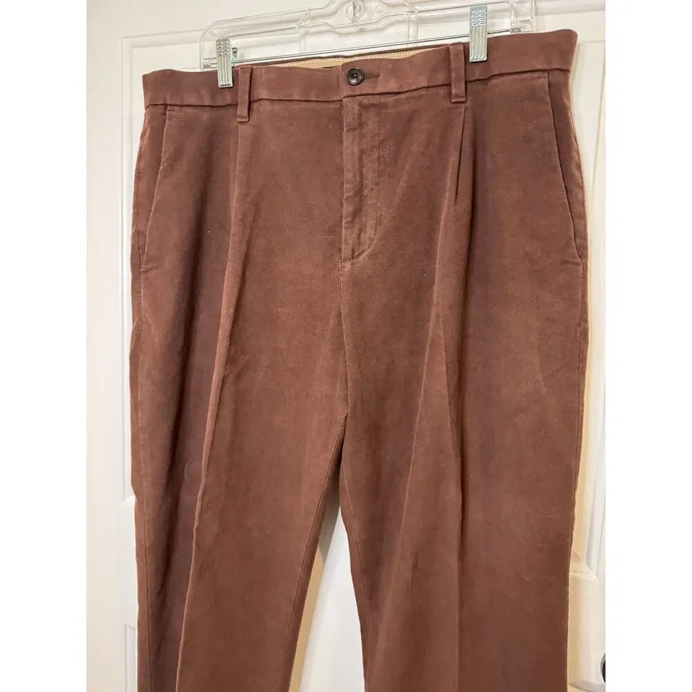 Banana Republic Men's Traveler Pleated Relaxed Moleskin Trousers Brown 36 Short